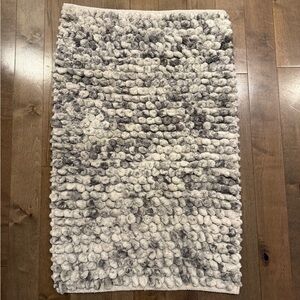 Plush Gray Bath Mat